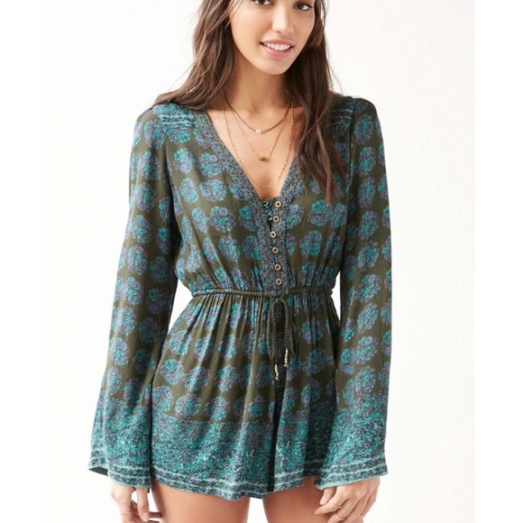 Ecote Blue Bell-Sleeve Romper - Picture 1 of 4